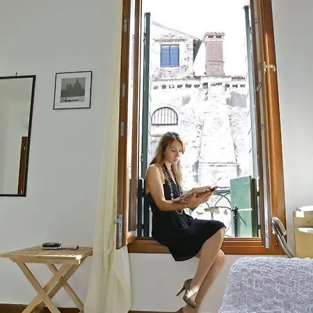 Venezianamente 公寓 *